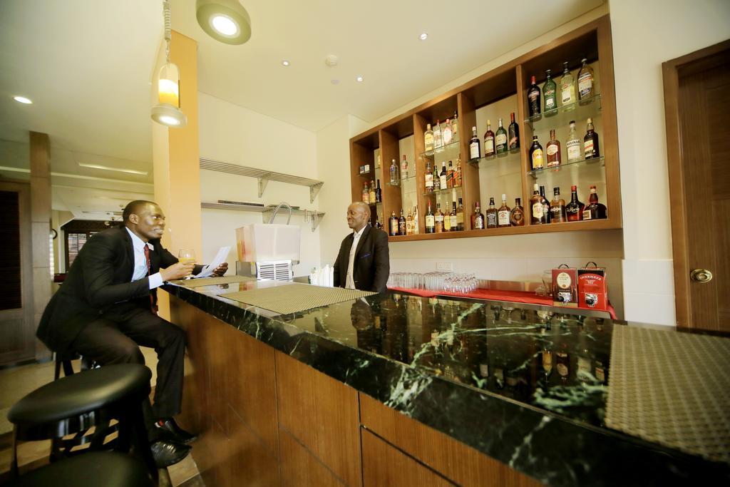 Hotel Africana คัมพาลา ภายนอก รูปภาพ