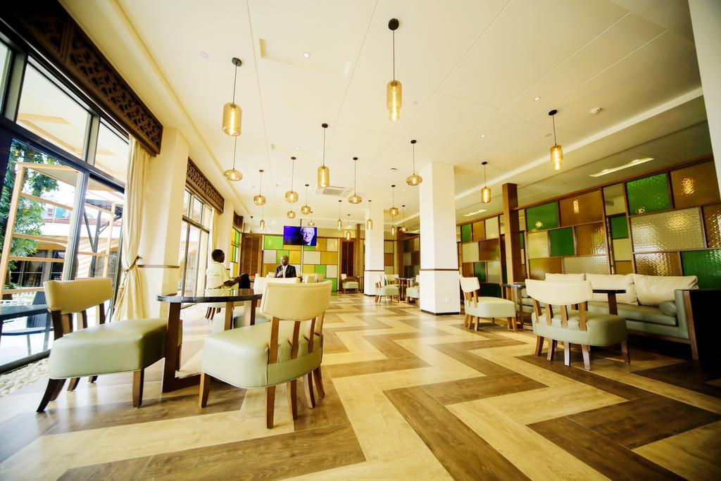 Hotel Africana คัมพาลา ภายนอก รูปภาพ