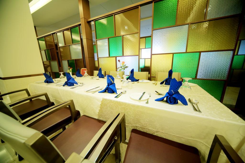 Hotel Africana คัมพาลา ภายนอก รูปภาพ