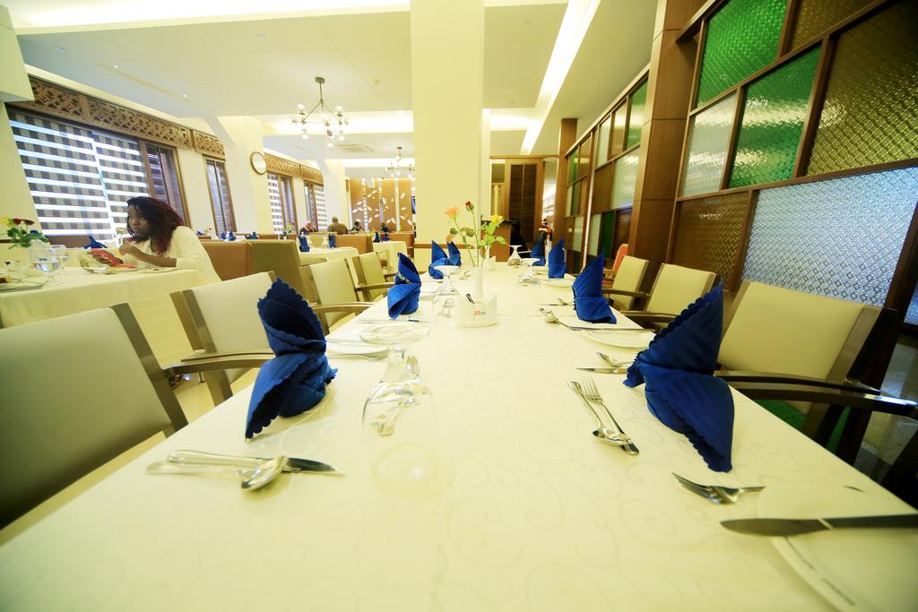 Hotel Africana คัมพาลา ภายนอก รูปภาพ