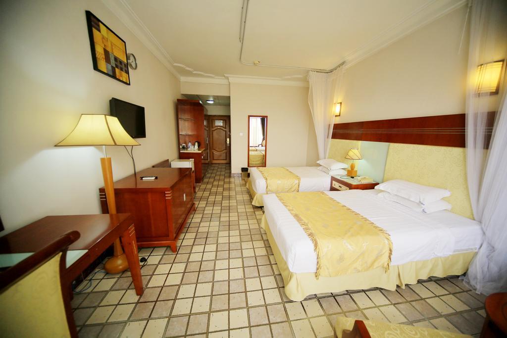 Hotel Africana คัมพาลา ภายนอก รูปภาพ