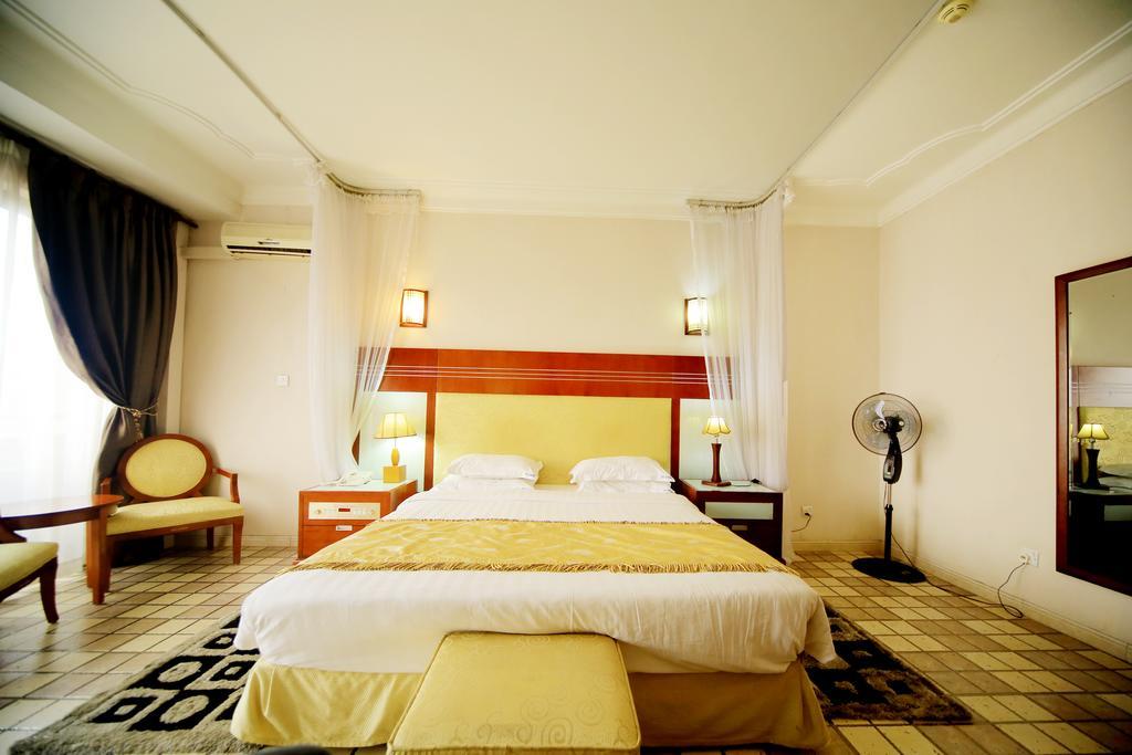 Hotel Africana คัมพาลา ภายนอก รูปภาพ