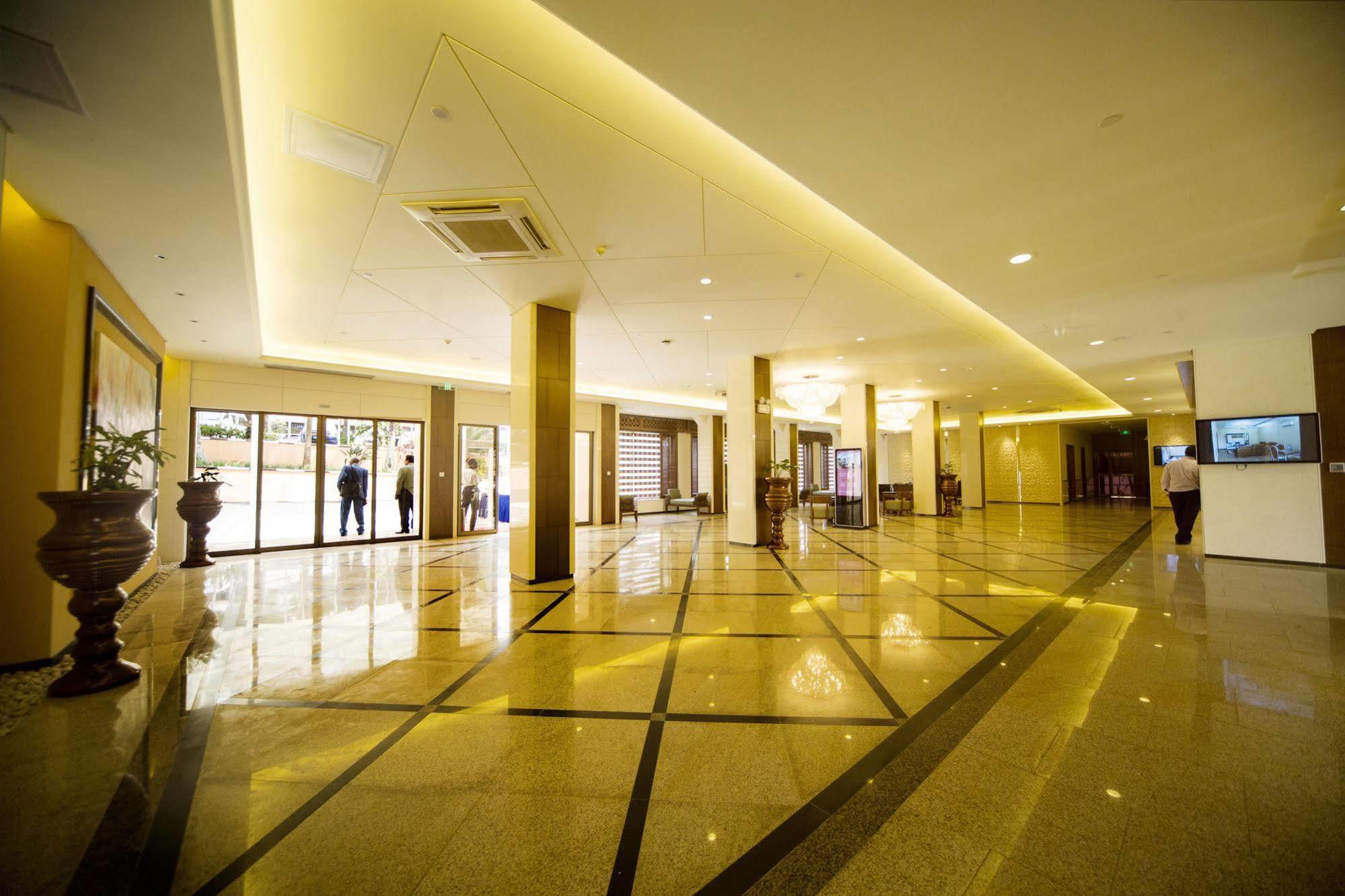 Hotel Africana คัมพาลา ภายนอก รูปภาพ