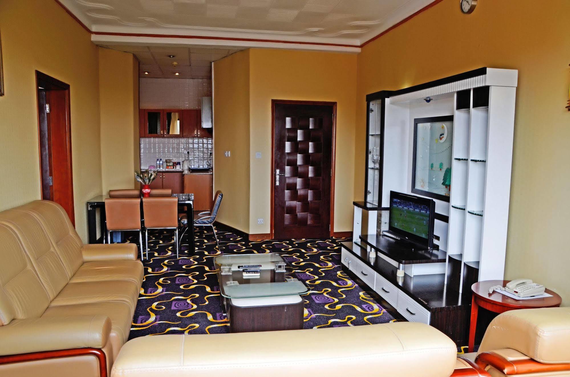 Hotel Africana คัมพาลา ภายนอก รูปภาพ